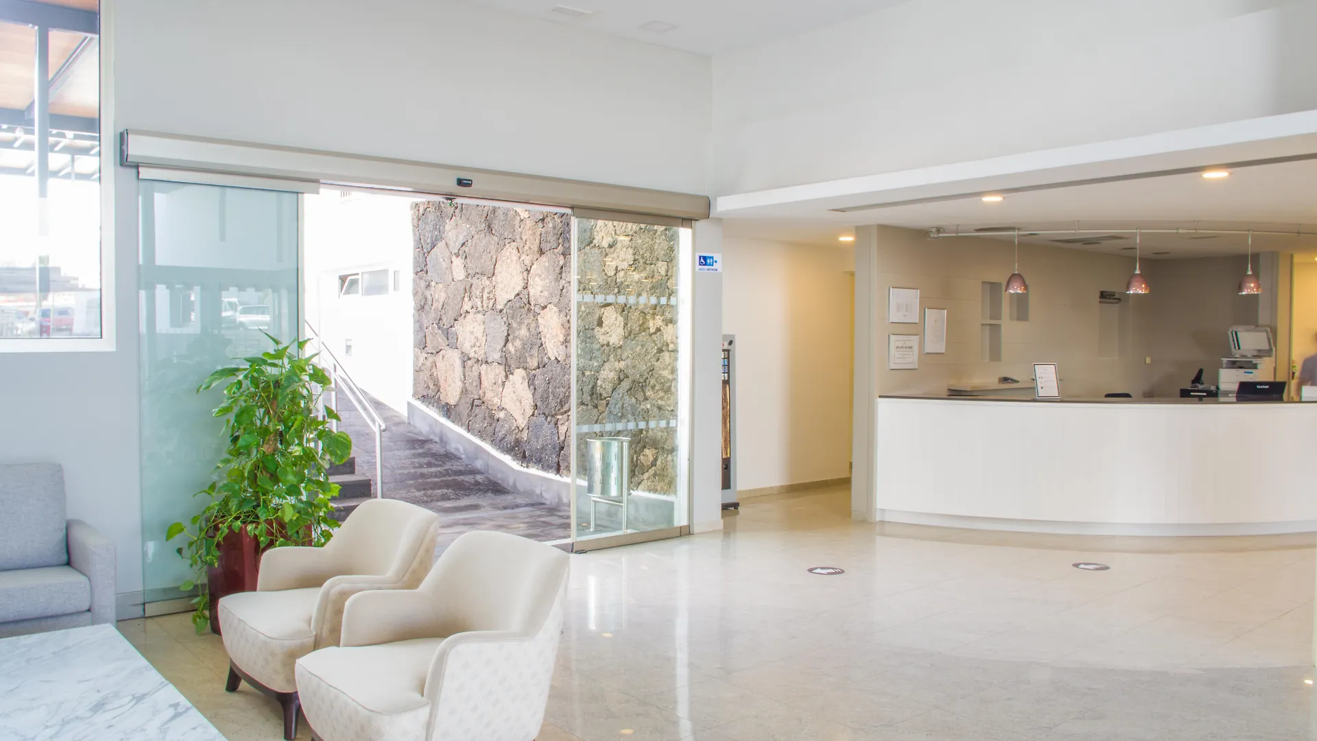 Hotel Floresta Puerto del Carmen  Aparthotel Puerto del Carmen (Lanzarote)